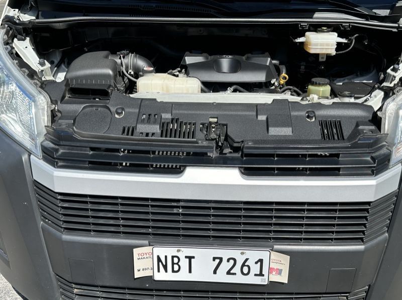 2019 Toyota Hiace Commuter Deluxe MT Van Lucena City pictures