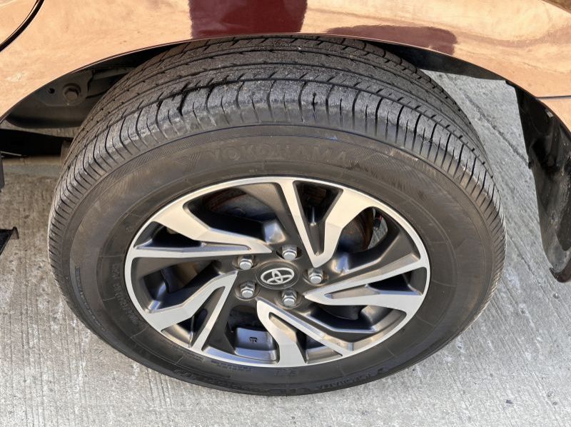 2022 Toyota Toyota Innova E AT Lucena City pictures