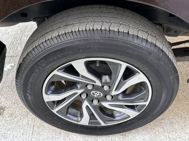 2022 Toyota Toyota Innova E AT Lucena City pictures