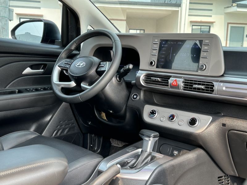 2023 Hyundai Stargazer pictures