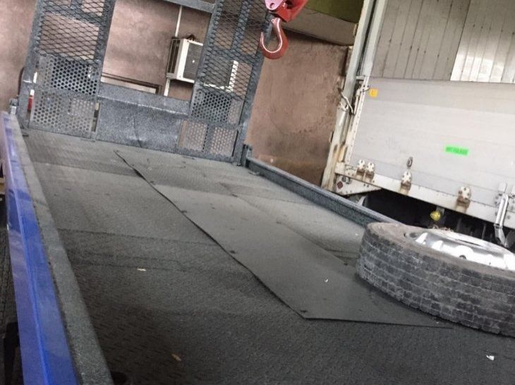 1996 Isuzu Forward  6HE1 Boom Truck Unic 3 Step Crane Selfloader pictures