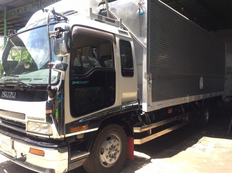 Used Isuzu Forward 8 studs 6HK1 Wingvan 22FT with Power tailgate  for sale in Cebu, Region VII (Central Visayas)
