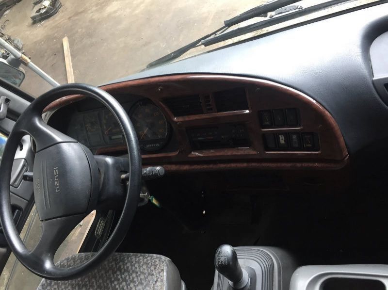 2020 Isuzu Forward 8 studs 6HK1 Wingvan 22FT with Power tailgate pictures