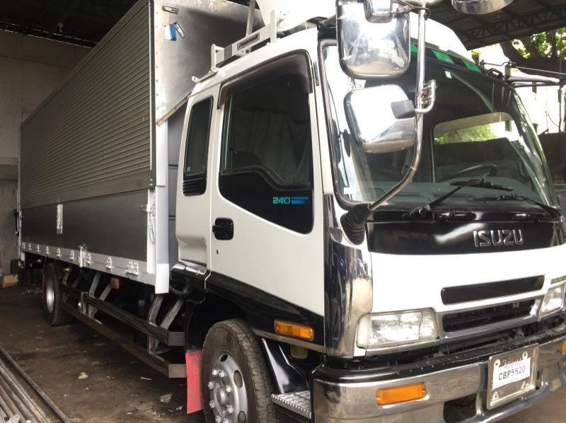 2020 Isuzu Forward 8 studs 6HK1 Wingvan 22FT with Power tailgate pictures