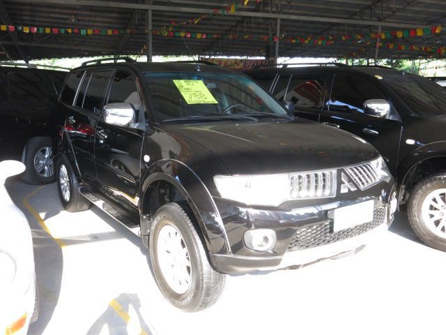2011 Mitsubishi Montero Sport GLS V photo