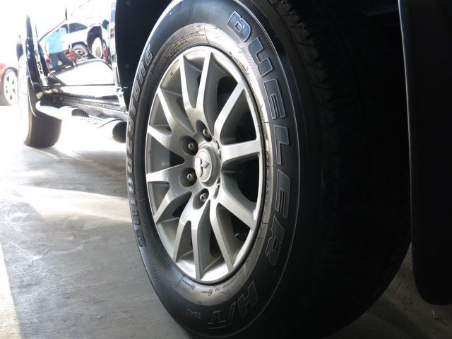 2011 Mitsubishi Montero Sport GLS V photo