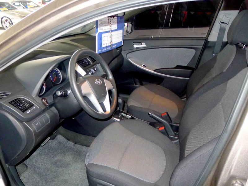 2007 Hyundai Accent photo