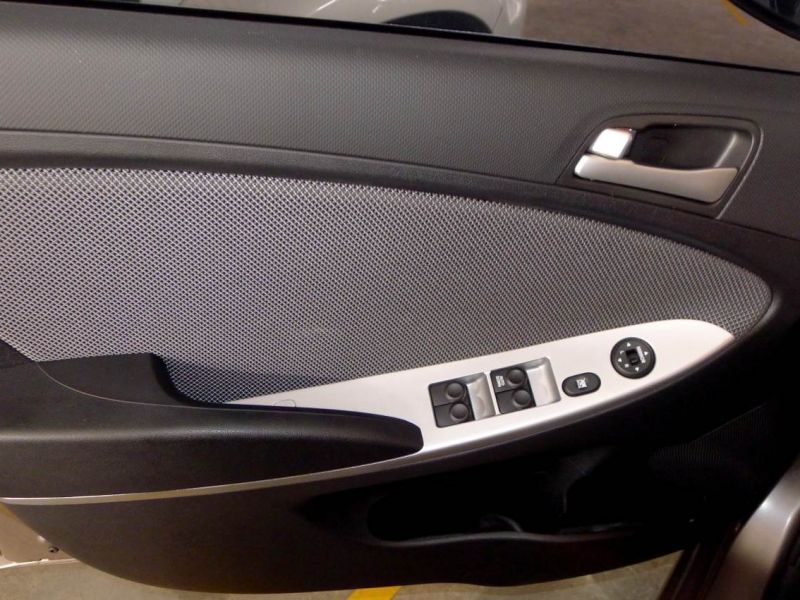 2007 Hyundai Accent photo