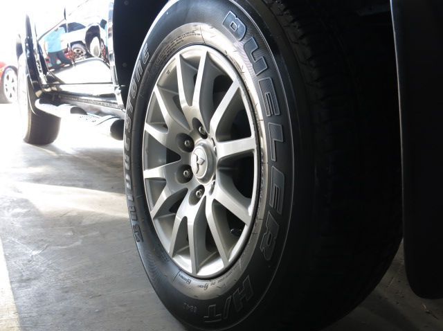 2011 Mitsubishi Montero Sport GLS V pictures