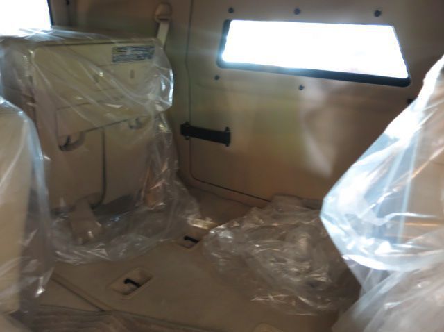 2016 Toyota Land Cruiser pictures