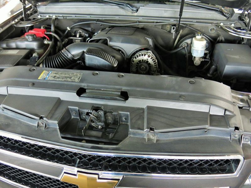 2010 Chevrolet Suburban pictures