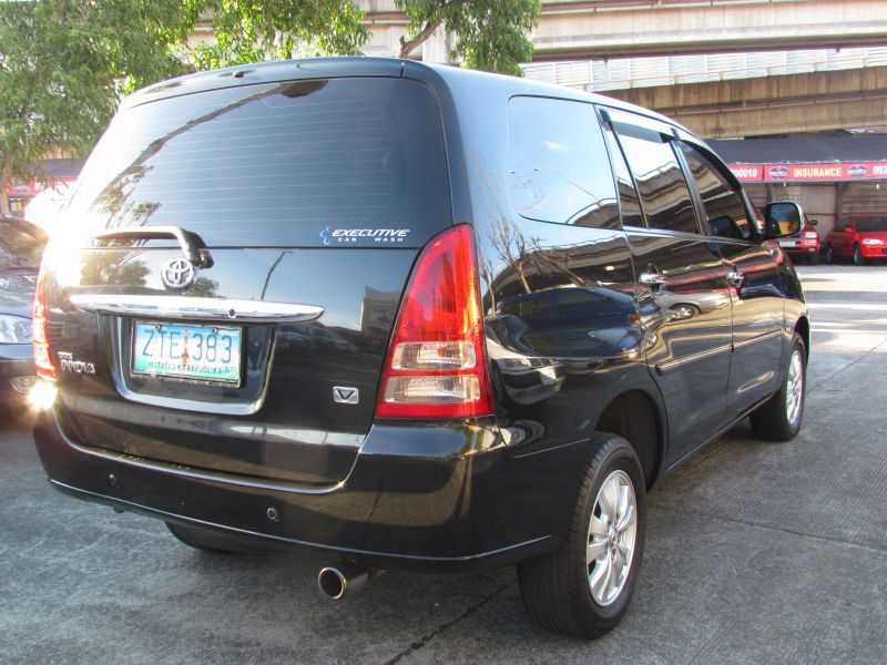 2009 Toyota Innova V for sale 46 000 Km Automatic transmission
