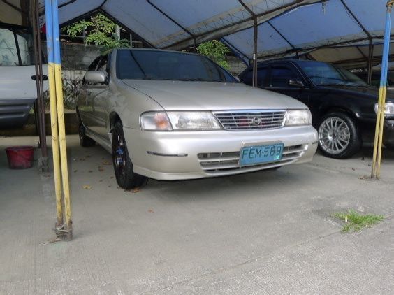 1997 Nissan Sentra pictures