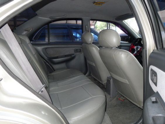 1997 Nissan Sentra pictures