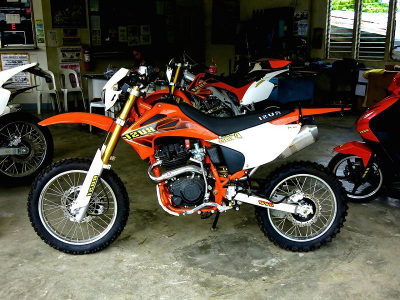 Rusi enduro 125 2025