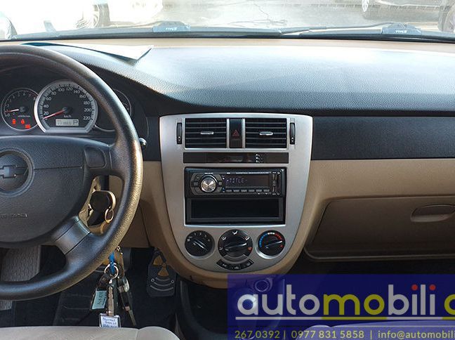 2004 Chevrolet Optra pictures