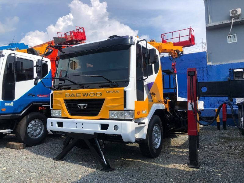 Daewoo cargo truck