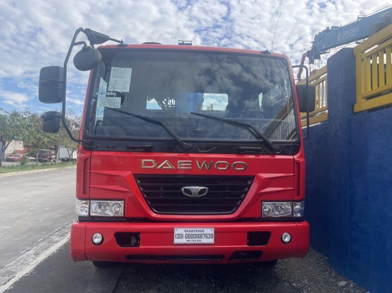 2020 Daewoo BOOM TRUCK/ CARGO CRANE TRUCK pictures