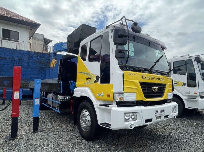 Used Daewoo 10 Tons Boom Truck/ Cargo Crane Truck  for sale in Quezon City, NCR