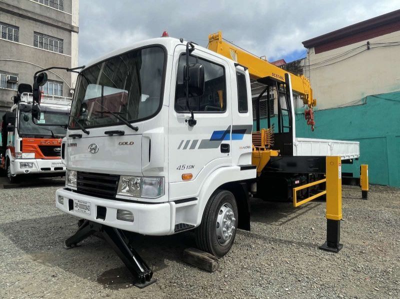 2020 Hyundai 7 Tons Boom Truck/ Cargo Crane Truck pictures