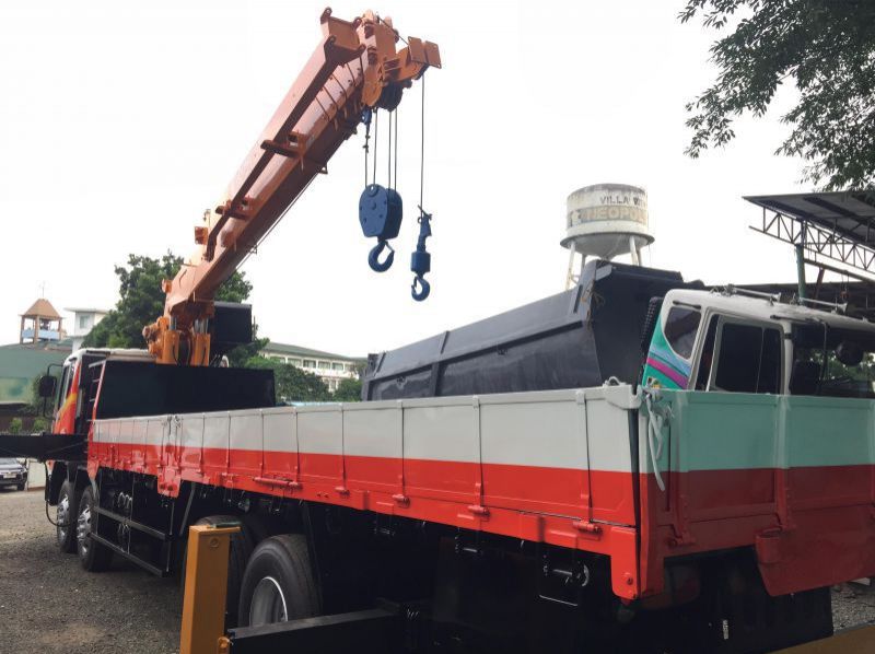 2018 Daewoo Boom Truck / Cargo Crane Truck / Truck Mounted Crane pictures