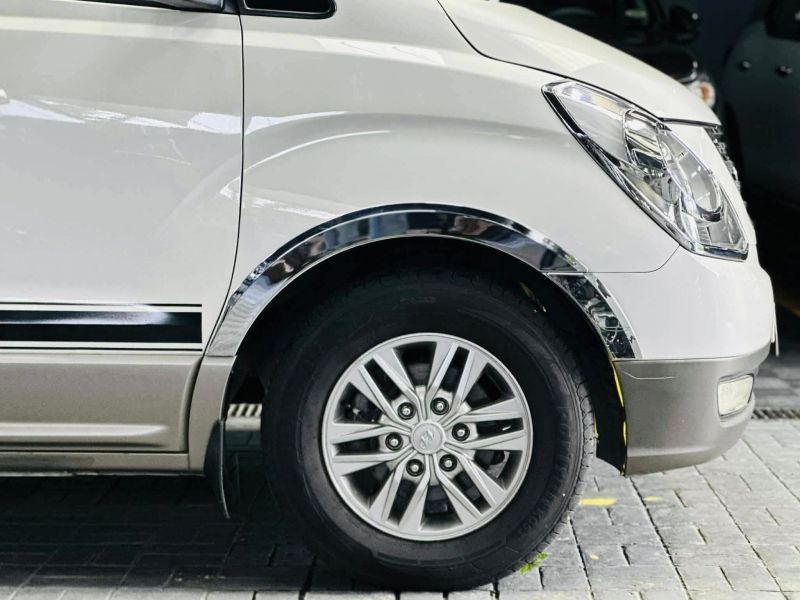 2016 Hyundai Starex photo