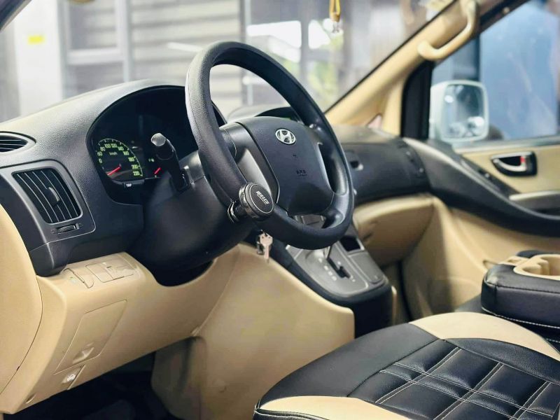 2016 Hyundai Starex photo