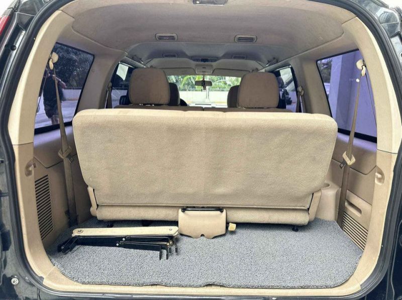 2012 Ford EVEREST 4x2 pictures