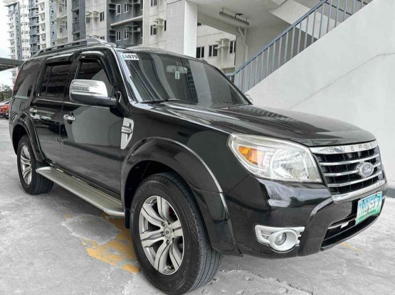 2012 Ford EVEREST 4x2 pictures