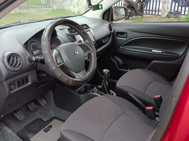 2019 Mitsubishi Mirage G4 pictures