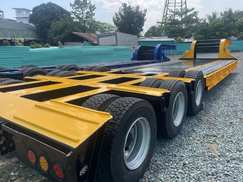 2023 HYUNDAI LOW BED TRAILER pictures