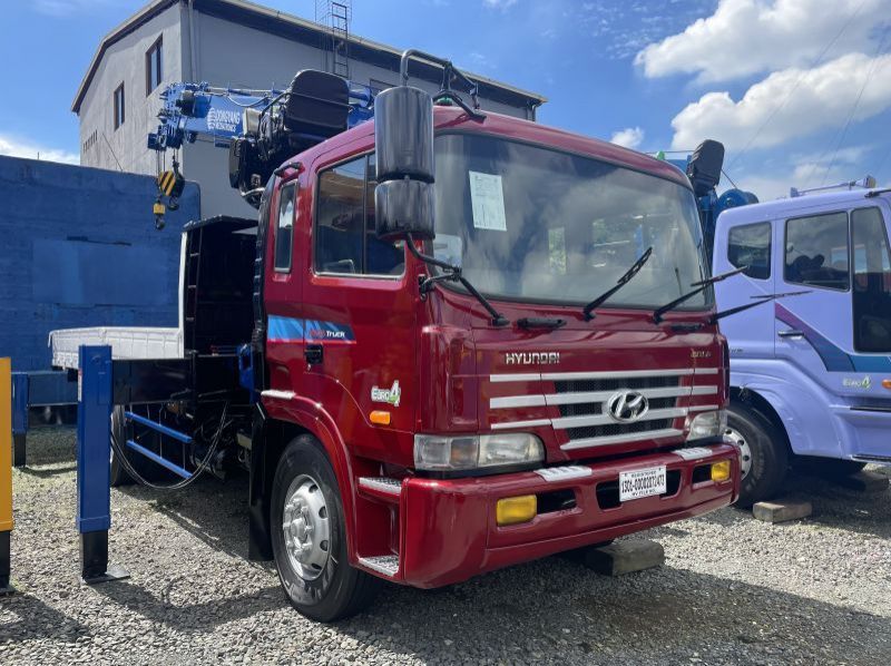 Used Hyundai BOOM TRUCK  for sale in Quezon City, Philippines