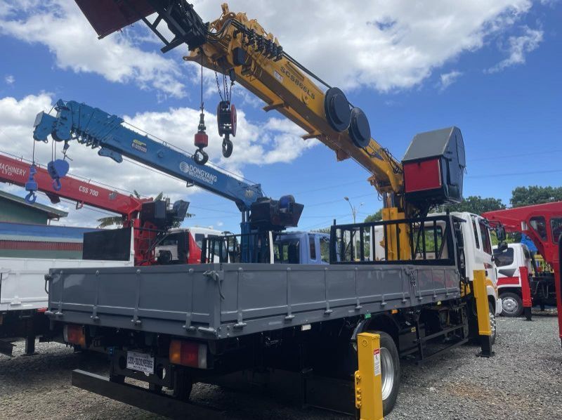 2023 Hyundai BOOM TRUCK pictures