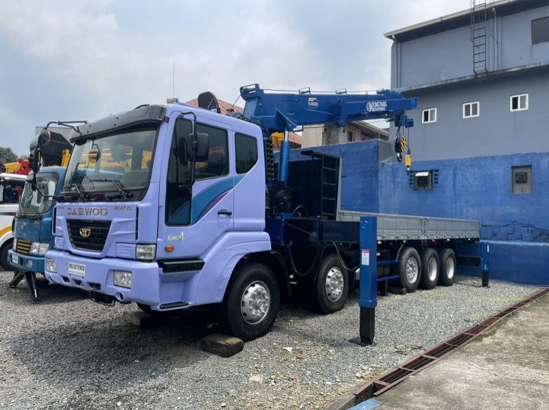 Used Daewoo BOOM TRUCK  for sale in Quezon City, Philippines
