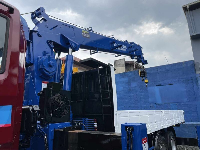 2022 Hyundai BOOM TRUCK pictures