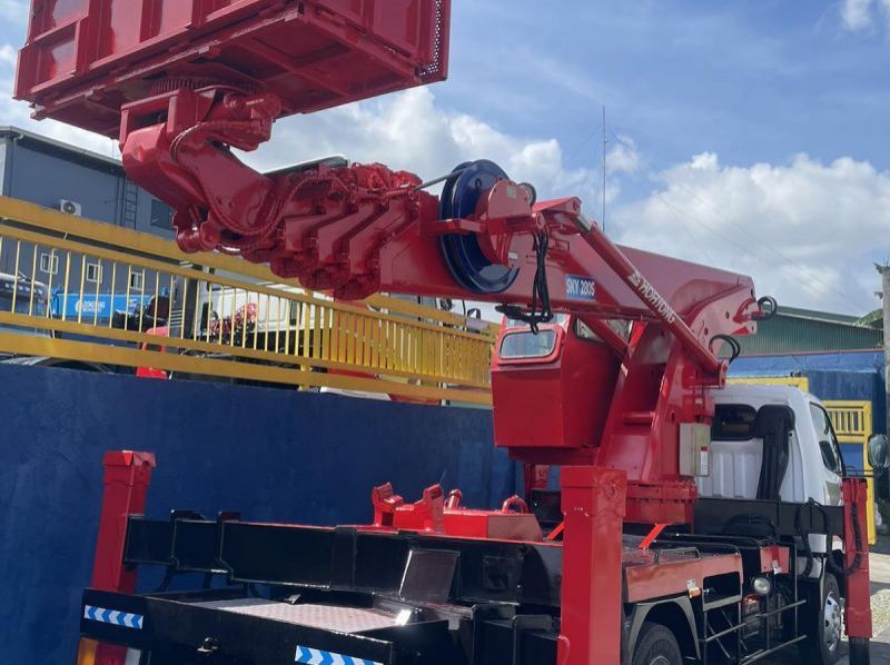 2022 Hyundai MAN LIFT TRUCK pictures