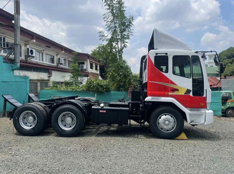 2018 Daewoo TRACTOR HEAD pictures