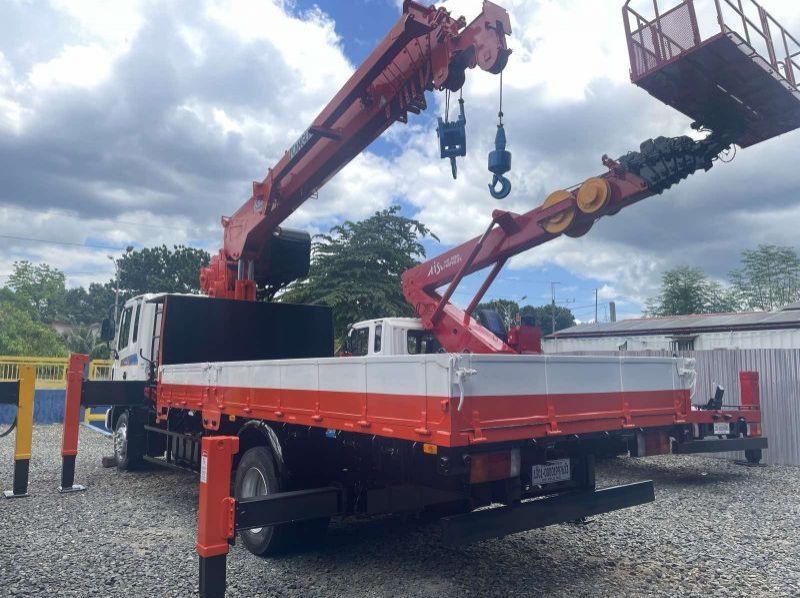 2022 Hyundai BOOM TRUCK pictures