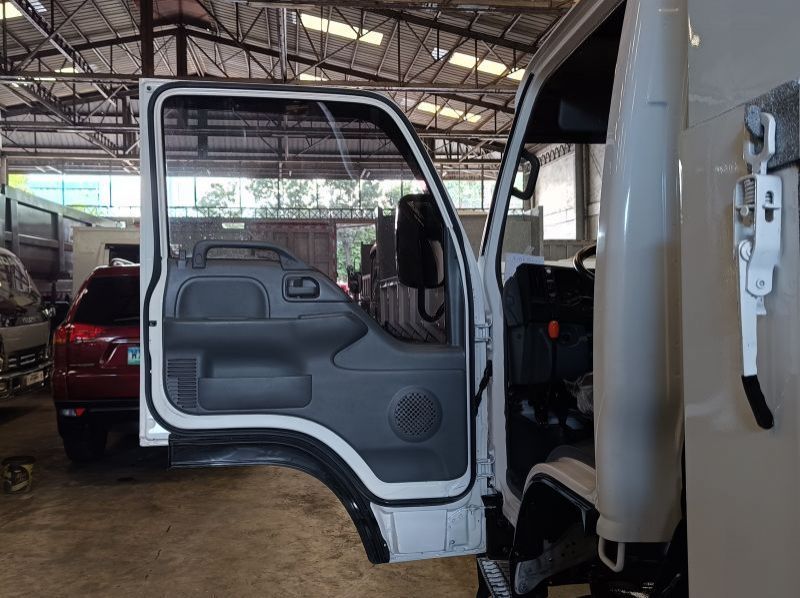 2023 Isuzu elf surplus recontidioned dropside  dump truck nkr  n-series 300 series canter tornado pictures