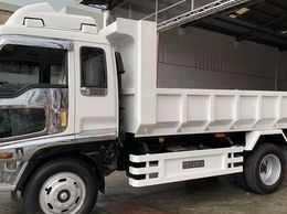 2023 Isuzu forward dump  manual surplus pictures