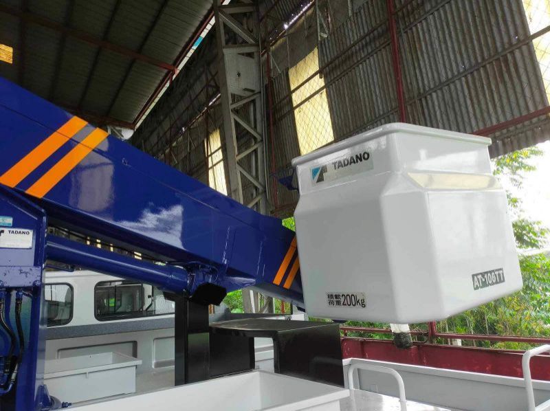 2023 Isuzu sobida isuzu elf nkr manlifter n-series canter 300 series tornado pictures