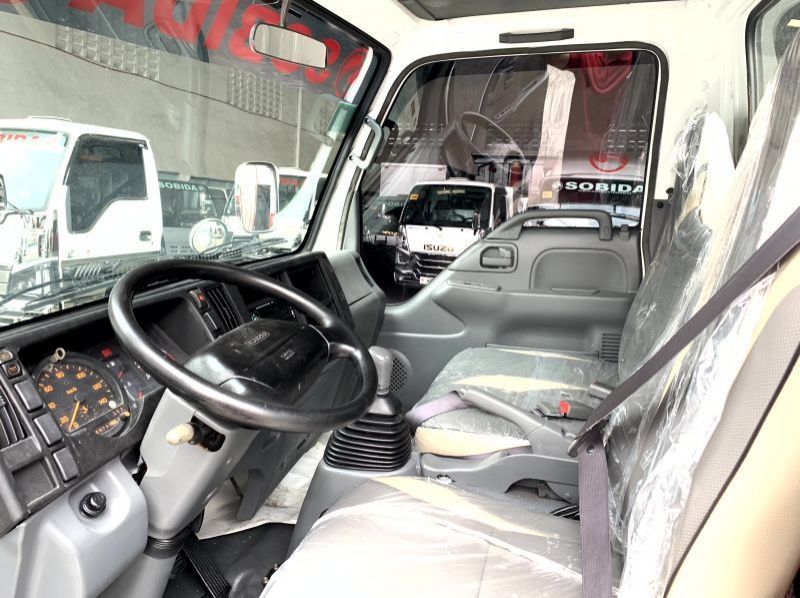 2023 Isuzu elf nkr cab and chassis pictures