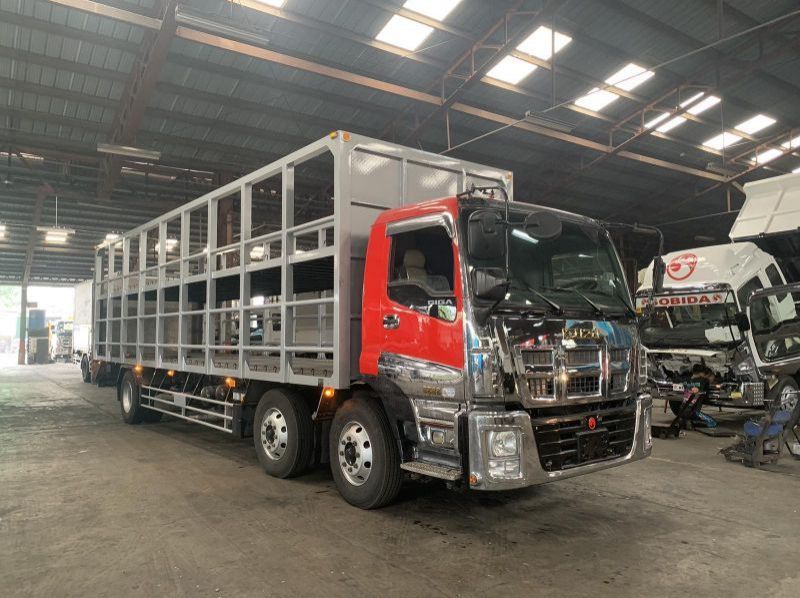 2023 Isuzu double decker with tail power lifter 8-wheel,  6uz1 6-cylinder diesel engine pictures