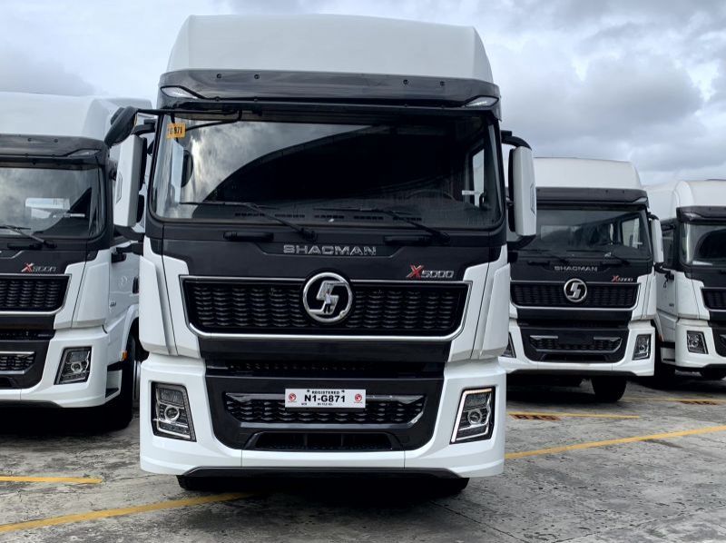 2019 Shacman x5000 6wheel 4x2 tractor head gross combination mass: 50,000 kgs sinotruk howo dongfeng faw pictures