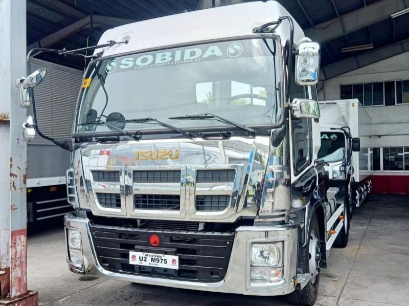 2023 Isuzu giga sobida reconditioned surplus 4x2 6-wheeler tractor heas bb 88 series pictures