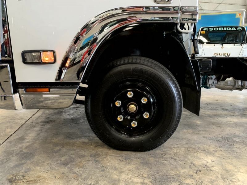 2023 Isuzu sobida isuzu elf nqr cab & chassis truck n-series canter 300 series tornado pictures