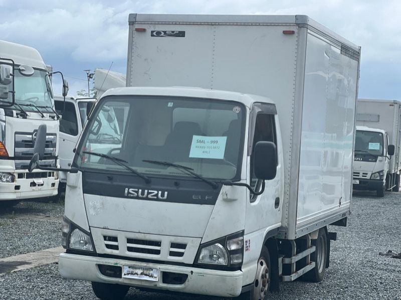2024 Isuzu CLOSED VAN  pictures