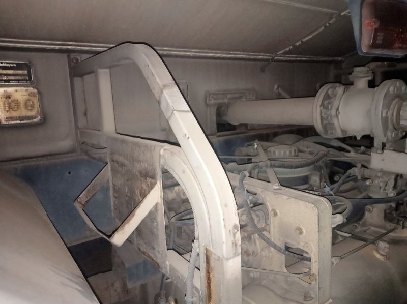 2021 Isuzu ISUZU CXM TANKER 8PE1 pictures