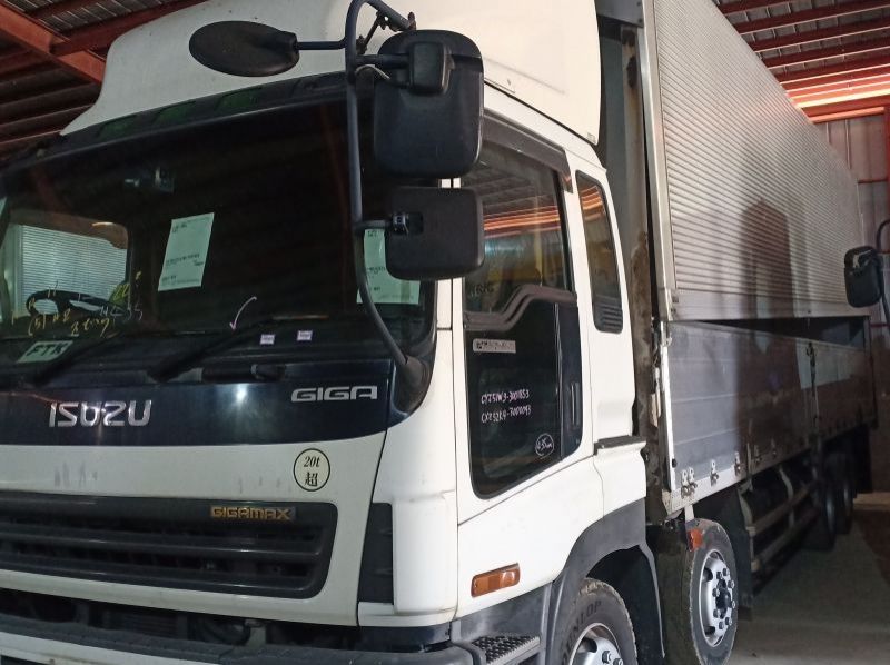 2021 Isuzu GIGA 10W WING VAN 6WF1 pictures