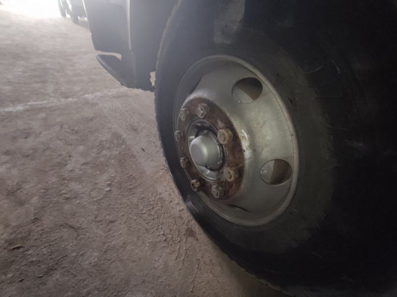 2021 Isuzu GIGA CYG TANKER TRUCK pictures